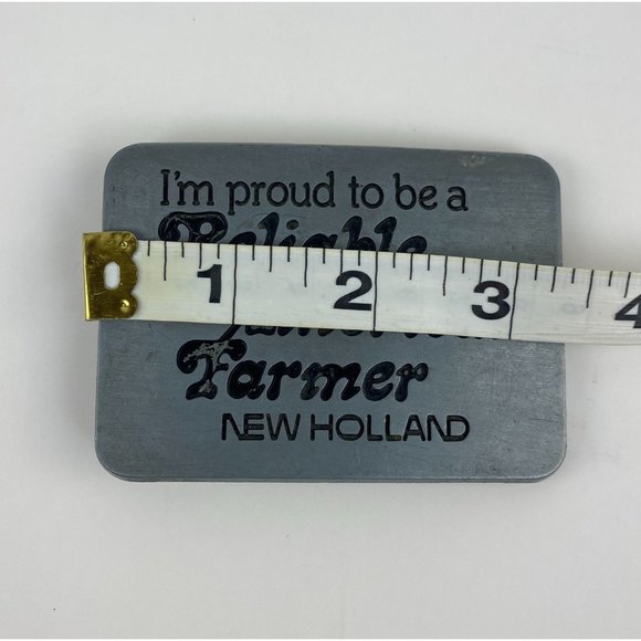 1982 NEW HOLLAND Belt Buckle Im Proud to be a Reliable American Farmer - Picture 3 of 3